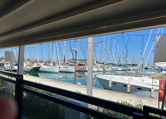 Fotis Apartments