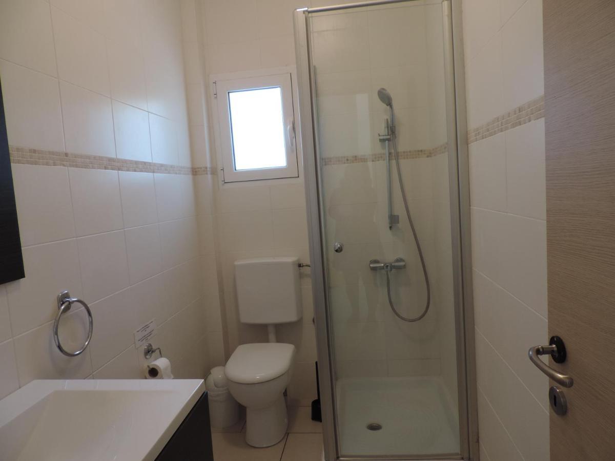 Apartment Fotis *